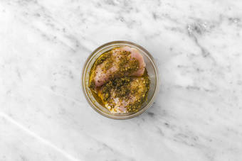 Marinate turkey