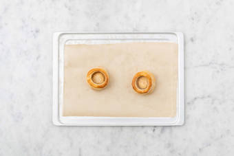 Enfourner les bouchées feuilletées