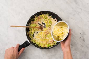 Spätzlepfanne fertigstellen