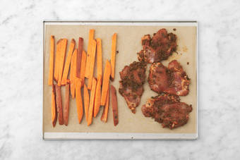 Cuocere patate e pollo