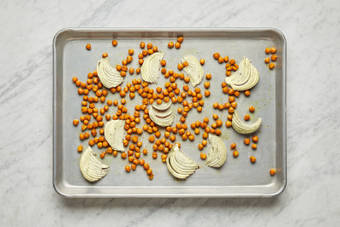 ROAST CHICKPEAS & ONION