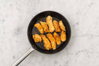 Backhendl frittieren