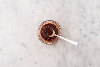 Preparare la salsa al sambal oelek