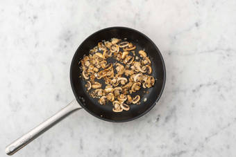 Les champis à la poêle