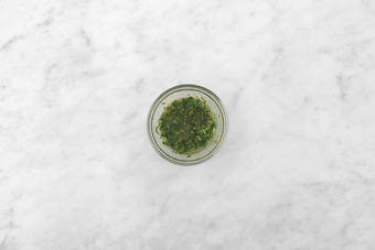 Gör chimichurri