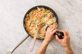 Gnocchipfanne fertigstellen