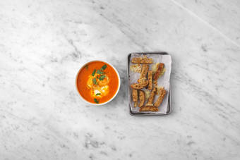 Mixer la soupe et servir