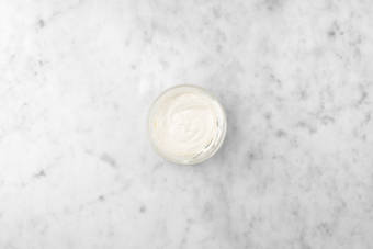 Preparare la salsa yogurt