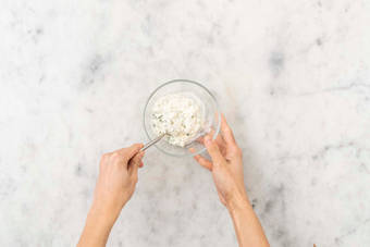 Für die Kräutercreme