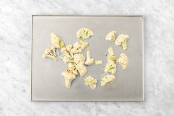 Roast cauliflower and chicken