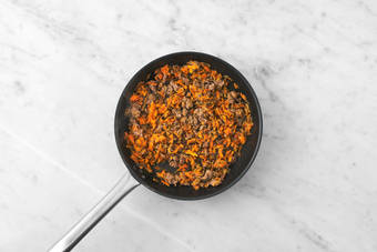 Tomatensoße vorbereiten