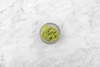 Preparare il guacamole