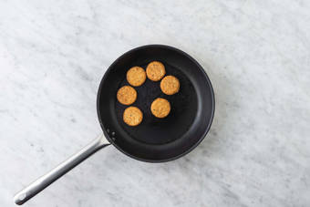 Pan-fry falafel