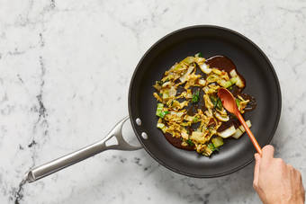 COOK VEGGIES & MIX SAUCE