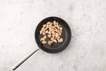 Hähnchenstreifen anbraten