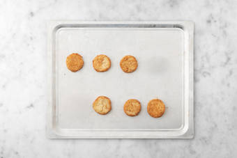 Roast falafel and cook chicken