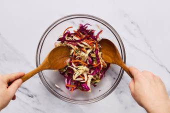 MAKE SLAW