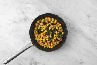 Unire gli gnocchetti