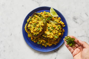 ASSEMBLE PEPPERS & SERVE