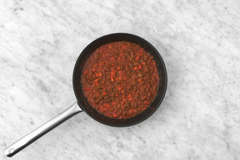 Préparer la garniture