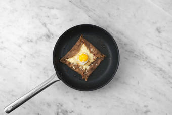 Galettes en construction