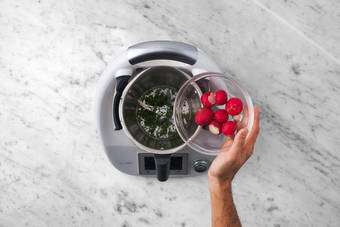 Für den Karottensalat