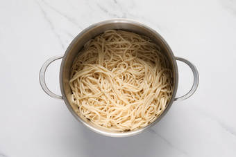 Cook noodles