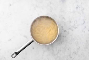 Pâtes en ébullition