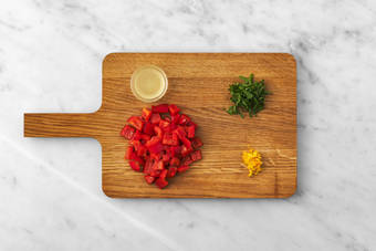 Cook chicken and make vinaigrette