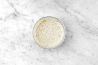 Preparare la salsa remoulade