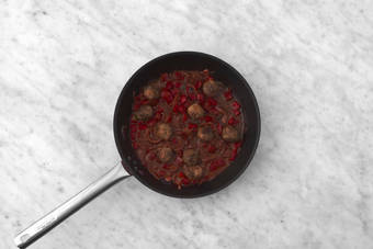 Combina los ingredientes