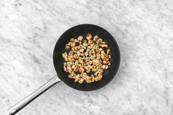 La poêle prend le relais 