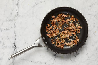 Cook beef and shallots