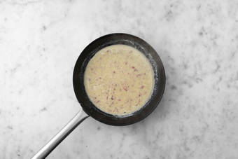 Cook chicken and make sauce