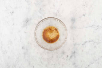 Préparer la vinaigrette