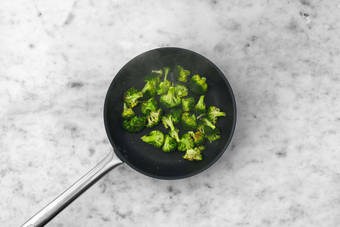 Frire le brocoli