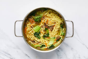 Make broth cook noodles