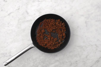 Cook the mince mixture 