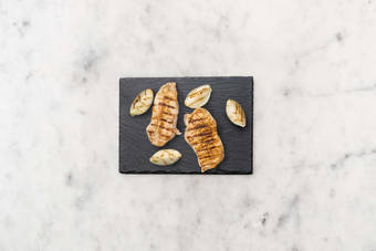 Grill pork and onions