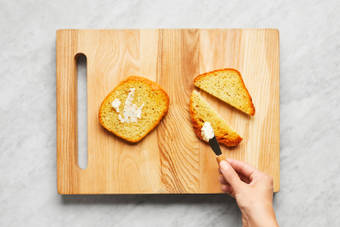 MAKE GARLIC CIABATTA