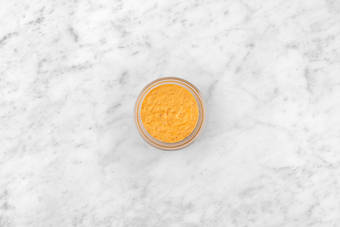 Make the capsicum yoghurt