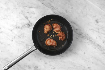 Schweinefilets braten