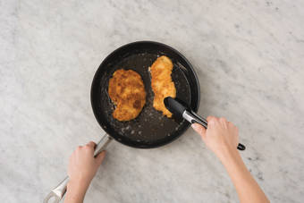 Cook the schnitzel