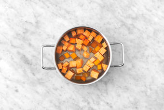 Zoete aardappel koken