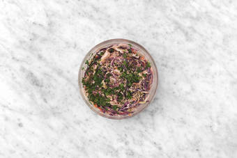 Préparer le coleslaw