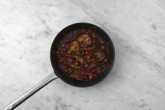 Gericht fertigstellen