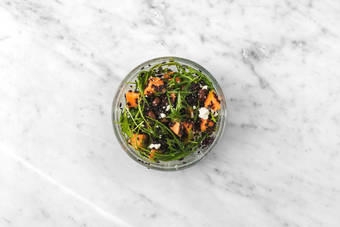 Assemblare l'insalata