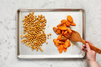 Roast Chickpeas & Carrots