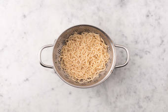 Cook noodles