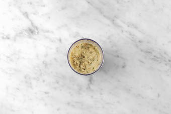 Faire les galettes de poisson